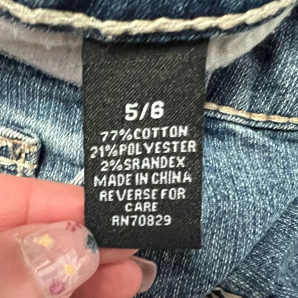 Rue21 Denim Cutoff Shorts - size 5/6 - Picture 5 of 6